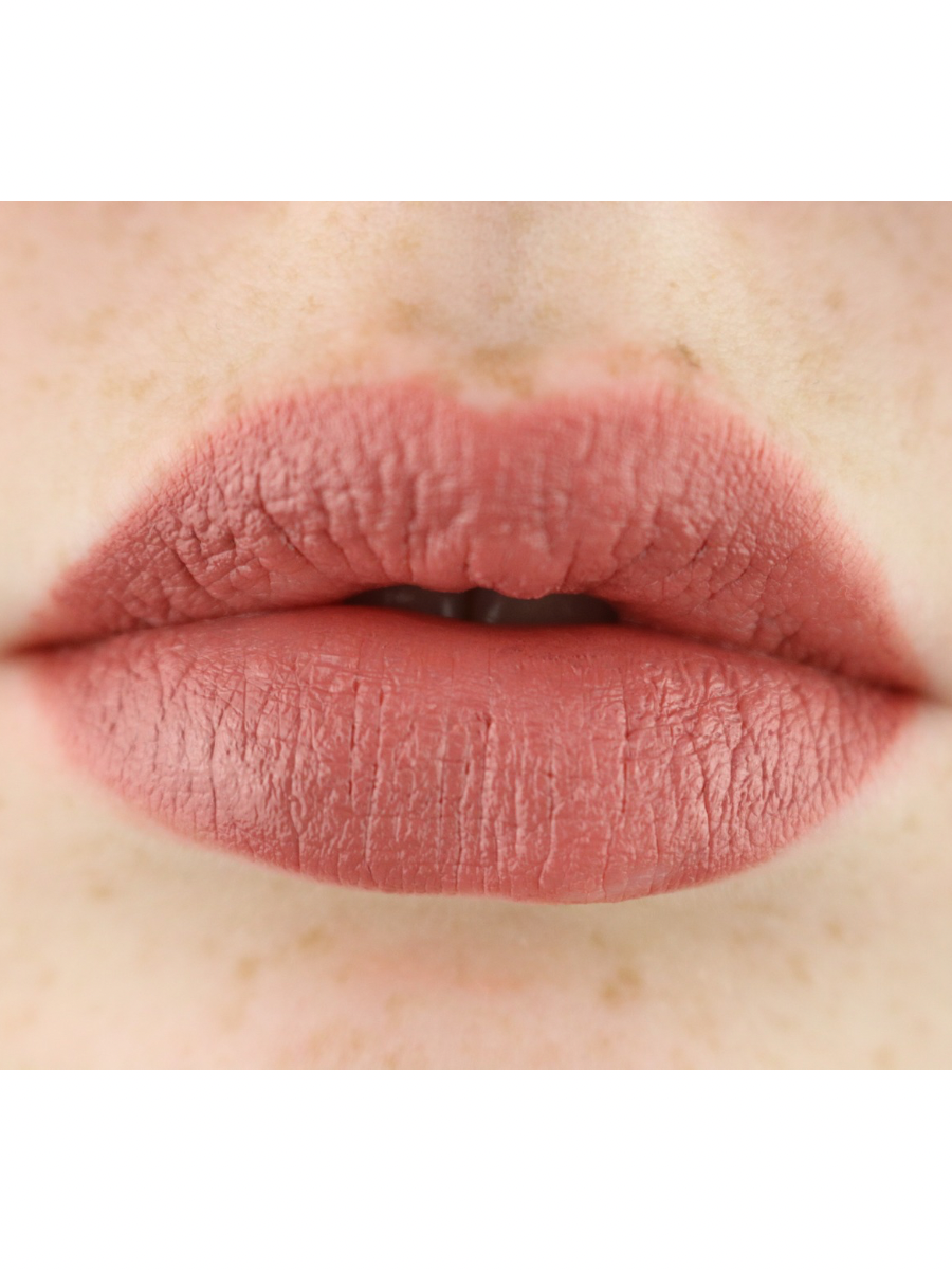 699 Lipstick Ruby rose